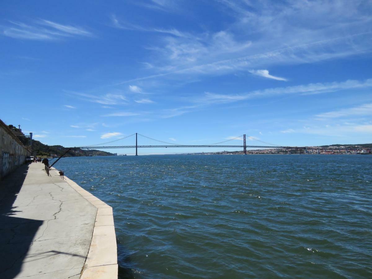 Tejo House River Lisbon Almada Exteriör bild
